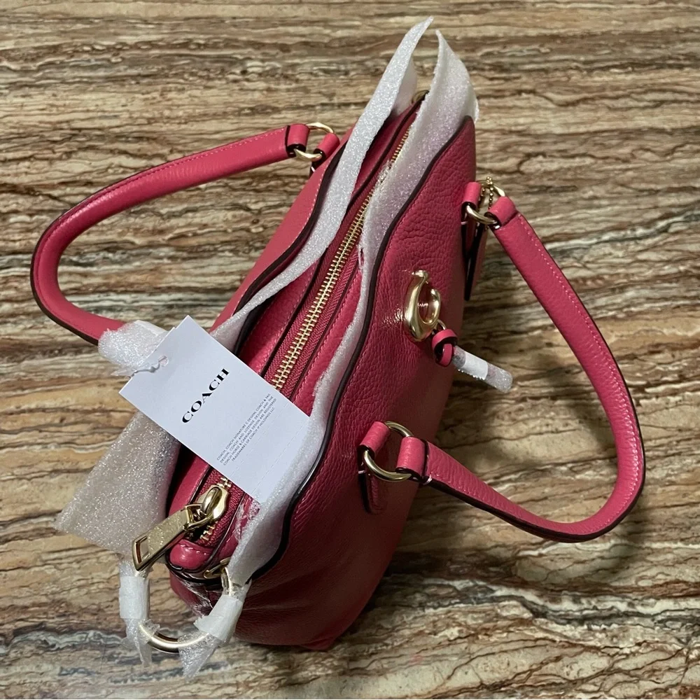 Coach - Picture 3 of 9